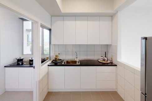 SKYVILLA-CONDOMINIUM-Level-13A-Kitchen
