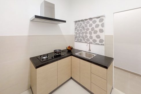 Type-B-Upper-Unit-Kitchen