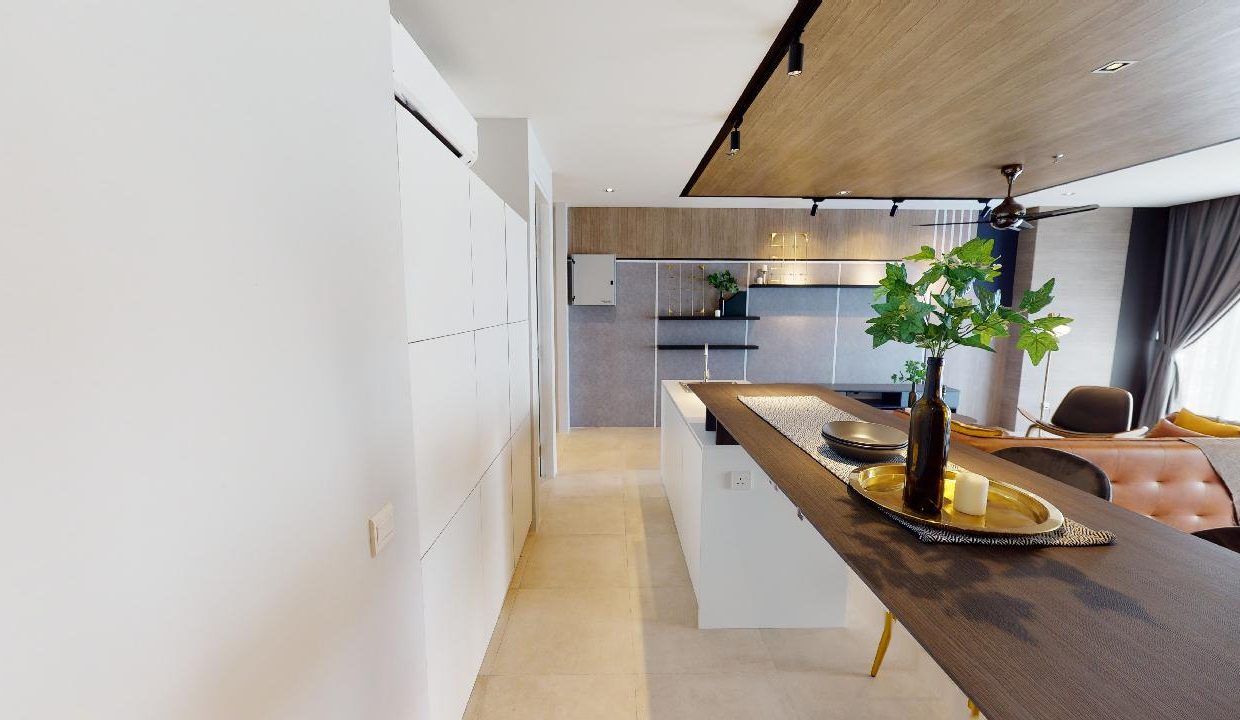 Lumi-Tropicana-1509-SqFt-Foyer