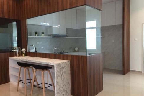 f665ca74-28fb-452d-a1a5-81528e20a3cd