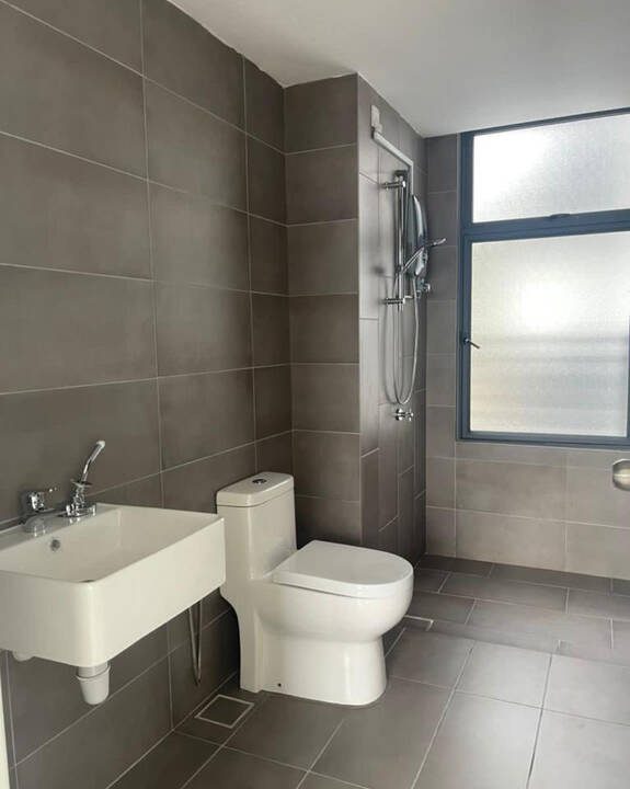 8RDACYVABV0QK2ZQ-medium